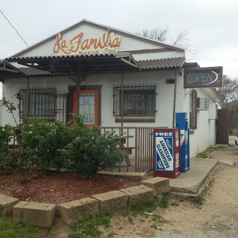 La Familia Restaurant