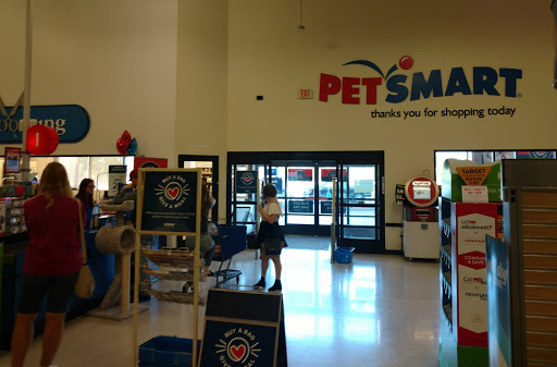Pet Supply Store «PetSmart», reviews and photos, 24965 Pico Canyon Rd, Stevenson Ranch, CA 91381, USA