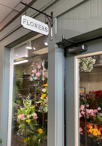 Bangor Floral, 96 Center St, Bangor, ME 04401, USA, 