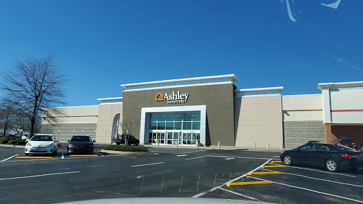 Ashley HomeStore, 300 W Blackstock Rd, Spartanburg, SC 29301, USA, 