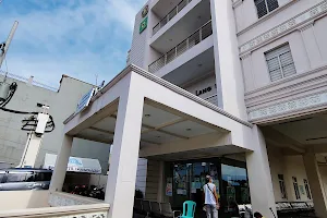Ospital ng Paranaque District II image