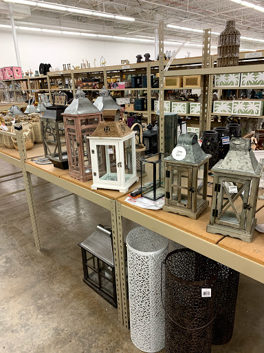 Home Goods Store «Old Time Pottery», reviews and photos, 1870 N Kings Hwy, Myrtle Beach, SC 29575, USA