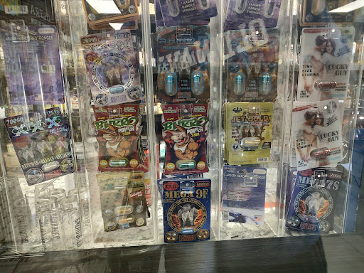 Liquor Store «El Toro Liquor Store», reviews and photos, 5501 Atlantic Blvd, Maywood, CA 90270, USA