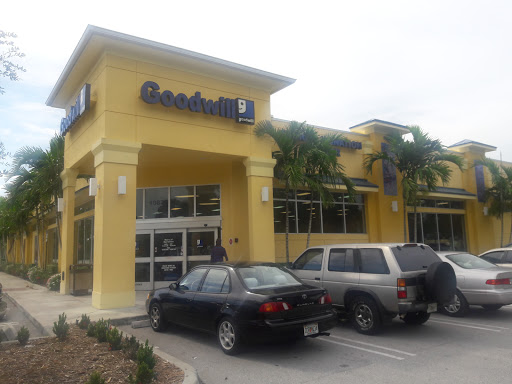 Thrift Store «Goodwill Port St. Lucie/Gatlin Store & Donation Center», reviews and photos