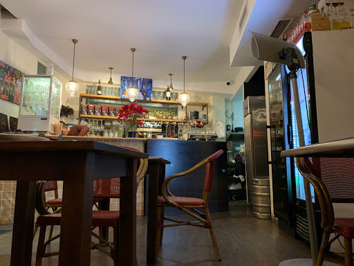 Información y opiniones sobre Al Wadi de Sevilla