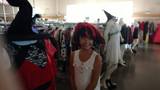 Thrift Store «Goodwill», reviews and photos