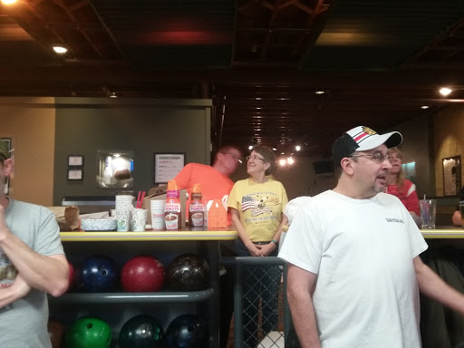 Bowling Alley «Suburbanite Bowl», reviews and photos, 201 Ogden Ave, Westmont, IL 60559, USA