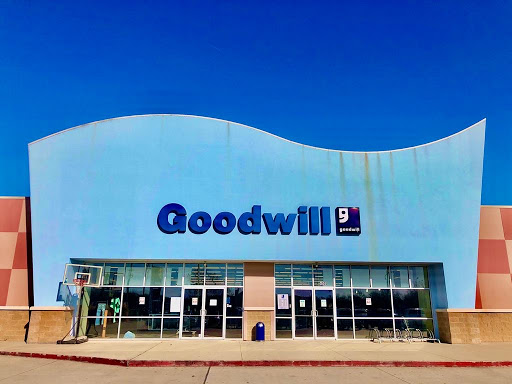 Thrift Store «Goodwill», reviews and photos