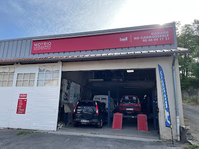 RG Carrosserie - Motrio à Montguyon