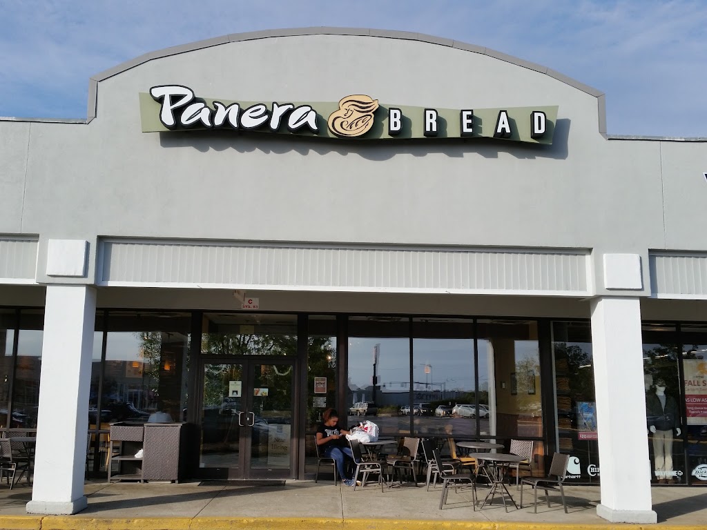 Panera Bread 02601