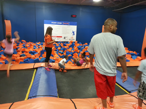 Amusement Center «Sky Zone Trampoline Park», reviews and photos, 11745 Commons Dr, Springdale, OH 45246, USA