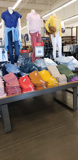 Clothing Store «Old Navy», reviews and photos, 8560 E 49th Pl, Denver, CO 80238, USA