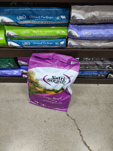 Pet Supply Store «Premier Pet Supply», reviews and photos, 15399 Merriman Rd, Livonia, MI 48154, USA