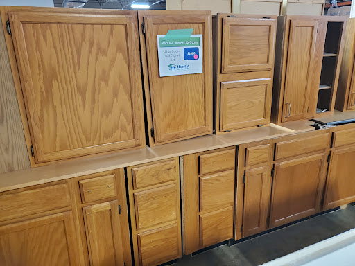 Building Materials Store «Habitat for Humanity ReStore Lake County», reviews and photos, 3545 Grand Ave, Gurnee, IL 60031, USA