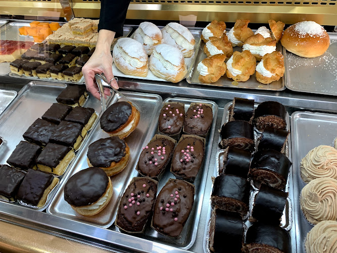 Pastelería La Suiza
