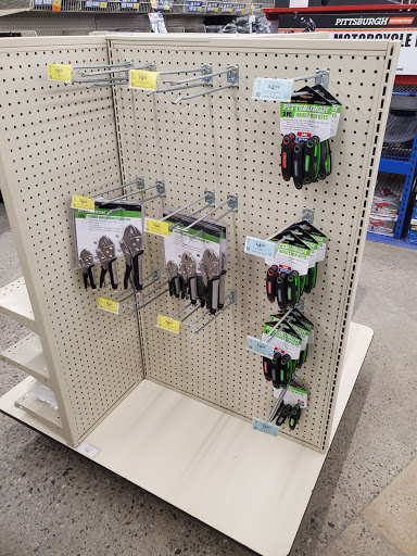 Hardware Store «Harbor Freight Tools», reviews and photos, 50 Springer Dr, Bangor, ME 04401, USA