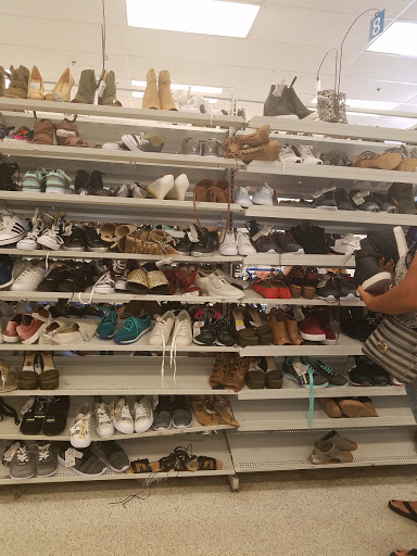 Clothing Store «Ross Dress for Less», reviews and photos, 241 N Glendale Ave, Glendale, CA 91206, USA