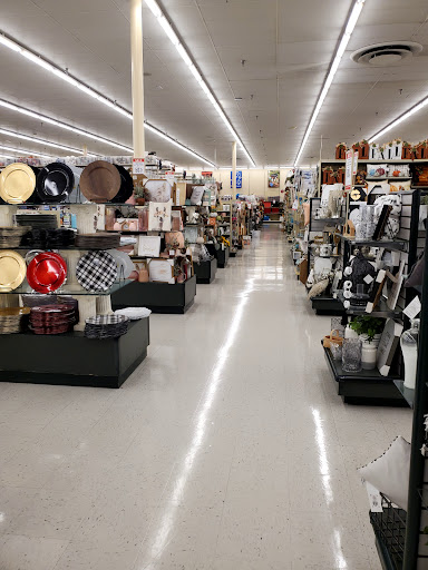 Craft Store «Hobby Lobby», reviews and photos, 255 W Roosevelt Rd, Lombard, IL 60148, USA