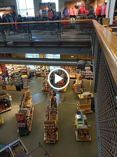 Camping Store «REI», reviews and photos, 22 Chapel View Blvd, Cranston, RI 02920, USA