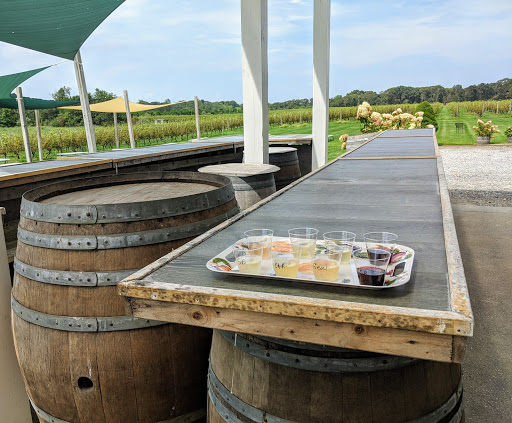 Winery «Laurel Lake Vineyards», reviews and photos, 3165 Main Rd, Laurel, NY 11948, USA