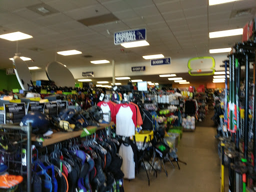 Sporting Goods Store «Play It Again Sports & Hockey», reviews and photos, 16929 WA-99 #110, Lynnwood, WA 98037, USA