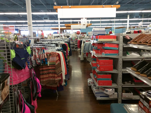 Discount Store «Here Today St Charles», reviews and photos, 800 S Duchesne Dr, St Charles, MO 63301, USA