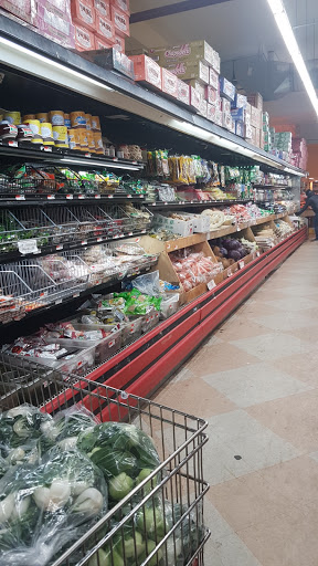 Asian Grocery Store «IOG Supermarket», reviews and photos, 19525 69th Ave, Fresh Meadows, NY 11365, USA