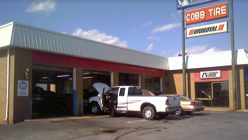 Auto Repair Shop «Cobb Tire & Auto Repair #2», reviews and photos, 2101 Wade Hampton Blvd, Greenville, SC 29615, USA