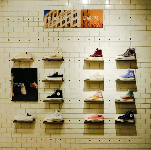 Shoe Store «Converse», reviews and photos, 348 Newbury St, Boston, MA 02115, USA