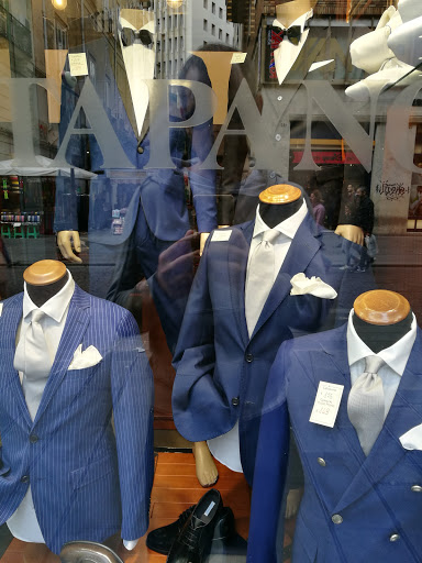 Stores to buy women's beige vests Naples