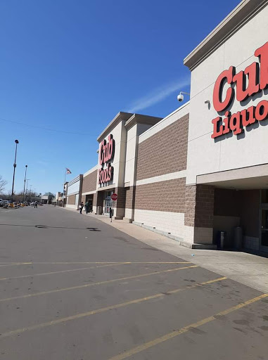 Shopping Mall «Sun Ray Shopping Center», reviews and photos, 2089 Old Hudson Rd, St Paul, MN 55119, USA