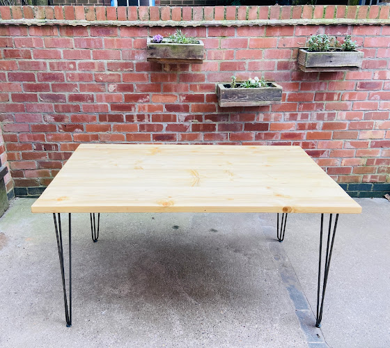 Hand Made Table Store - Carpenter