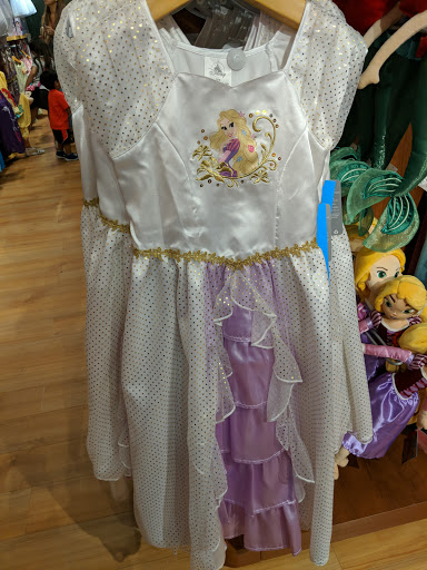 Toy Store «Disney Store», reviews and photos, 313 Smith Haven Mall, Lake Grove, NY 11755, USA