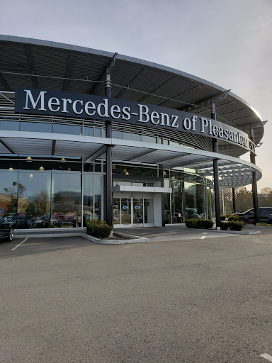 Mercedes Benz Dealer «Mercedes-Benz of Pleasanton», reviews and photos, 5885 Owens Dr, Pleasanton, CA 94588, USA