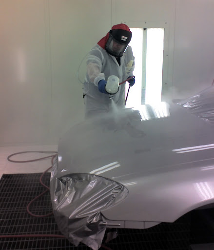 Auto Body Shop «Tech-Cor Body Shop», reviews and photos, 110 E Palatine Rd, Wheeling, IL 60090, USA