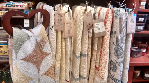 American Restaurant «Cracker Barrel Old Country Store», reviews and photos, 1005 Candleview Lane, Crawfordsville, IN 47933, USA