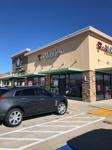 Cell Phone Store «T-Mobile», reviews and photos, 1757 E Hebron Pkwy, Carrollton, TX 75010, USA