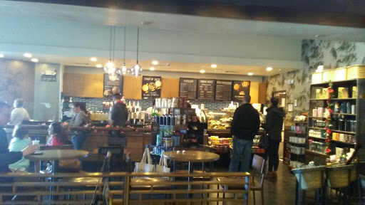 Shopping Mall «Crystal Mall», reviews and photos, 850 Hartford Turnpike, Waterford, CT 06385, USA