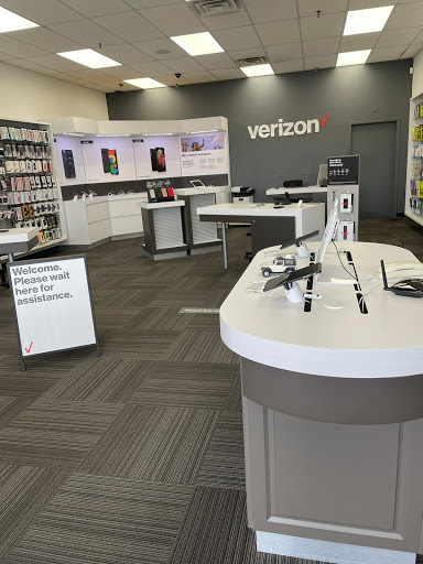 Cell Phone Store «Lynbrook Verizon Wireless», reviews and photos, 677 Sunrise Hwy, Lynbrook, NY 11563, USA