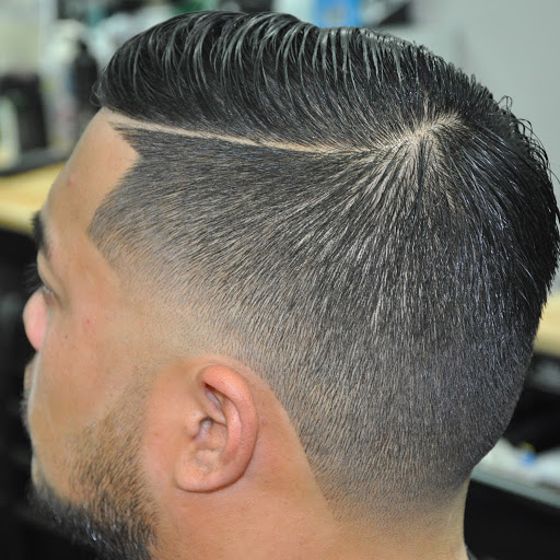 Barber Shop «Moetown’s Barber Shop», reviews and photos, 10030 Cross Creek Blvd, Tampa, FL 33647, USA