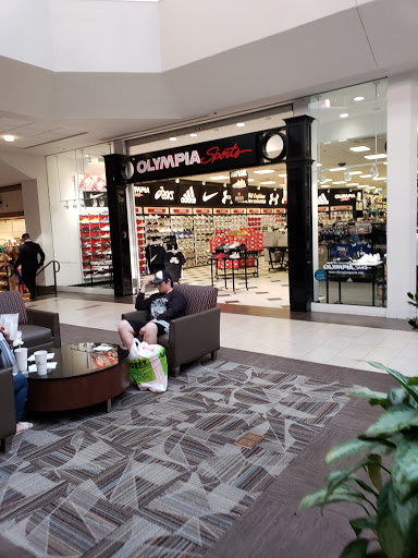 Shopping Mall «Crystal Mall», reviews and photos, 850 Hartford Turnpike, Waterford, CT 06385, USA