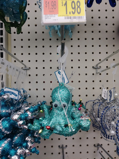 Department Store «Walmart Supercenter», reviews and photos, 35 Plaza Dr, Tamaqua, PA 18252, USA