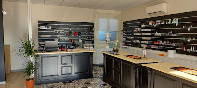 VAP CONCEPT - VAPE-CBD SHOP & DISTRIBUTEUR AUTO 7/7-24/24 Bollene Ecluse à Bollène