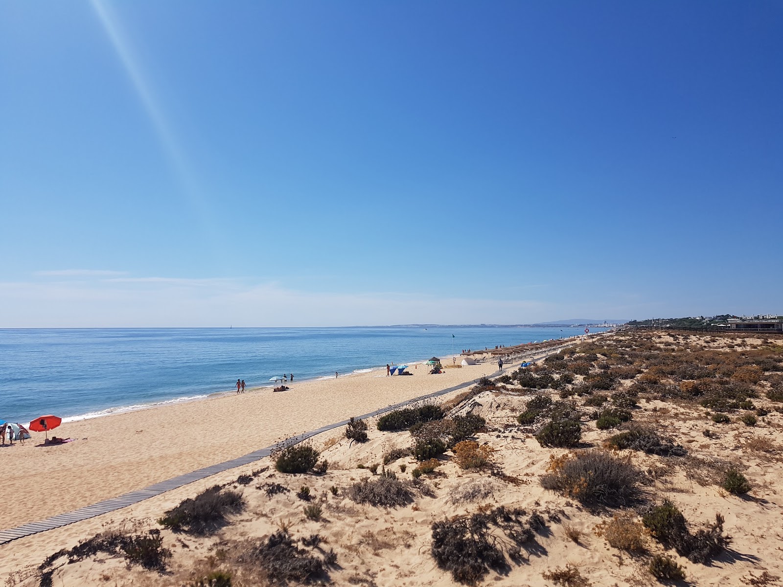 Photo of Praia do Ancao and the settlement