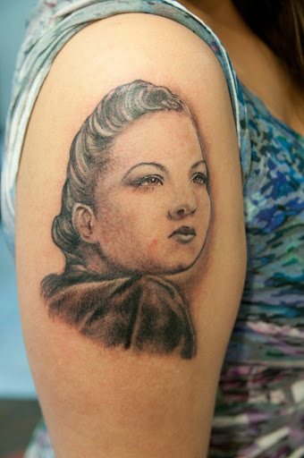 Explore broken chain tattoo ideas, creative tattoo ideas in Reno, available at Stingray Tattoo supplies