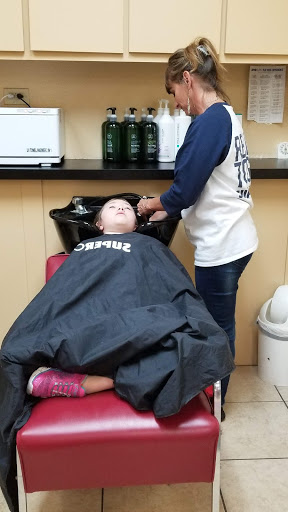 Hair Salon «Supercuts», reviews and photos, 501 W Henderson St, Cleburne, TX 76033, USA