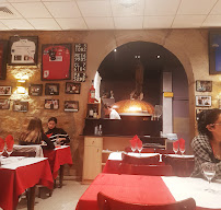Atmosphère du Restaurant italien Pizzeria Napoli Chez Nicolo & Franco Morreale à Lyon - n°12
