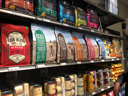 Pet Supply Store «Mud Bay», reviews and photos, 2750 77th Ave SE, Mercer Island, WA 98040, USA