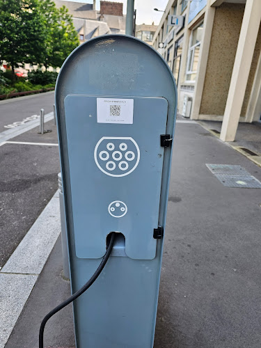 Borne de recharge de véhicules électriques Métropole Rouen Normandie Station de recharge Rouen