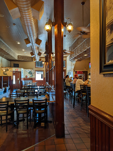Restaurant «Williamston Pub & Grill», reviews and photos, 132 E Grand River Ave, Williamston, MI 48895, USA